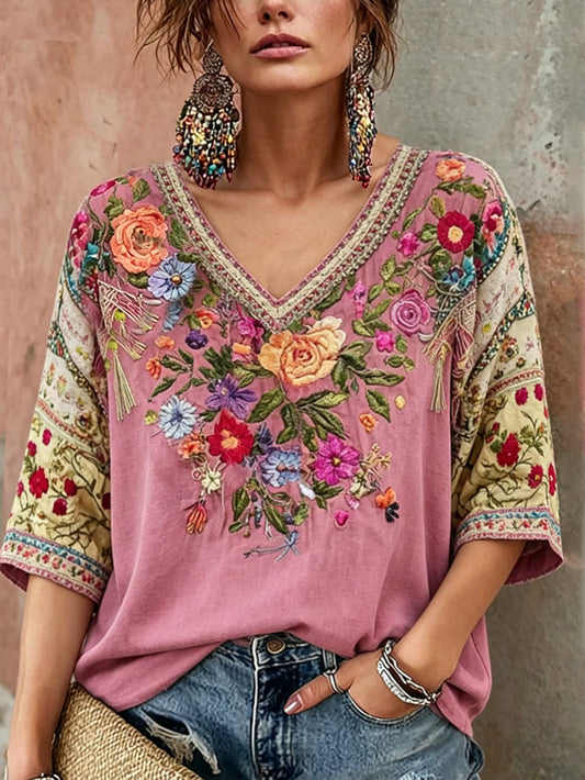 Damen T-Shirt mit rosa Blumendruck und Brustkrebs-Bewusstseins-Motiv