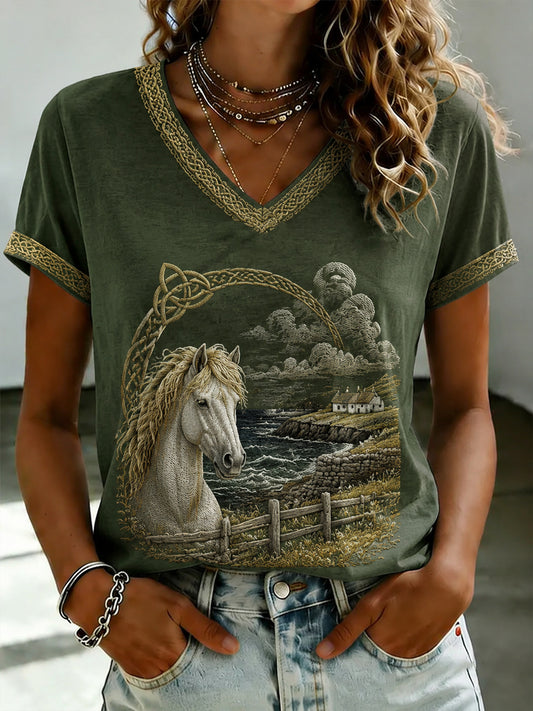 Women's Ireland Culture Printed V-neck T-shirt